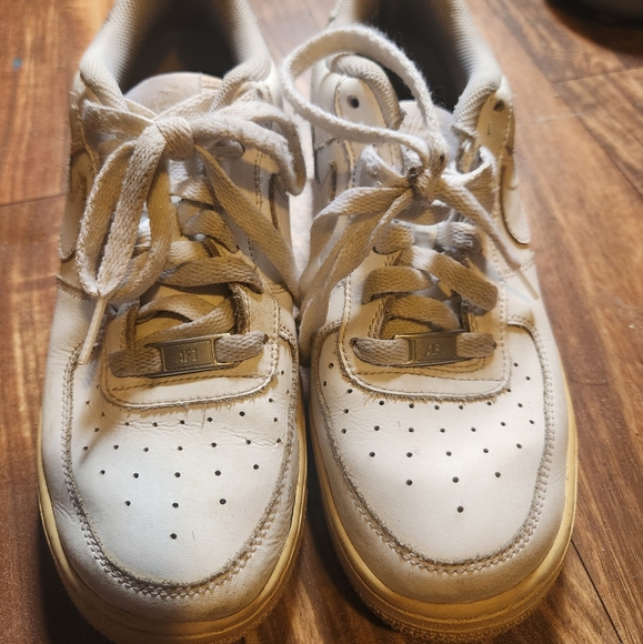 White Nike AF1 US 6.5 - Picture 1 of 4